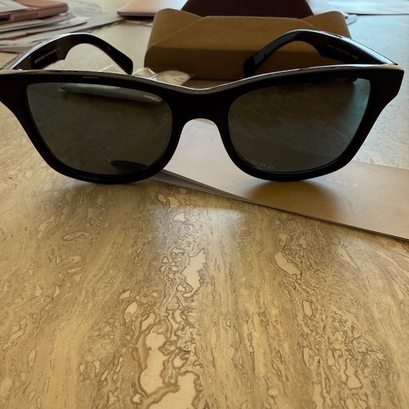 NEW UNISEX SHWOOD BLACK CANBY ACTV main image 4